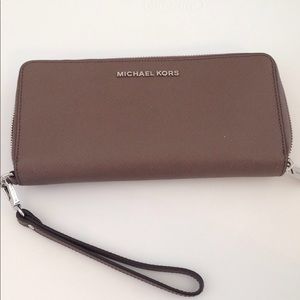 Michael Kors wallet NWOT dark taupe